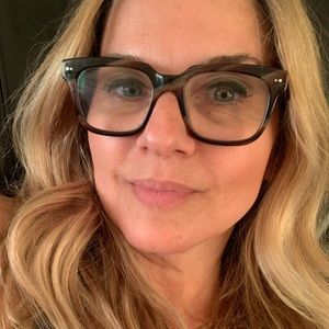 Meet your Posher, Helen